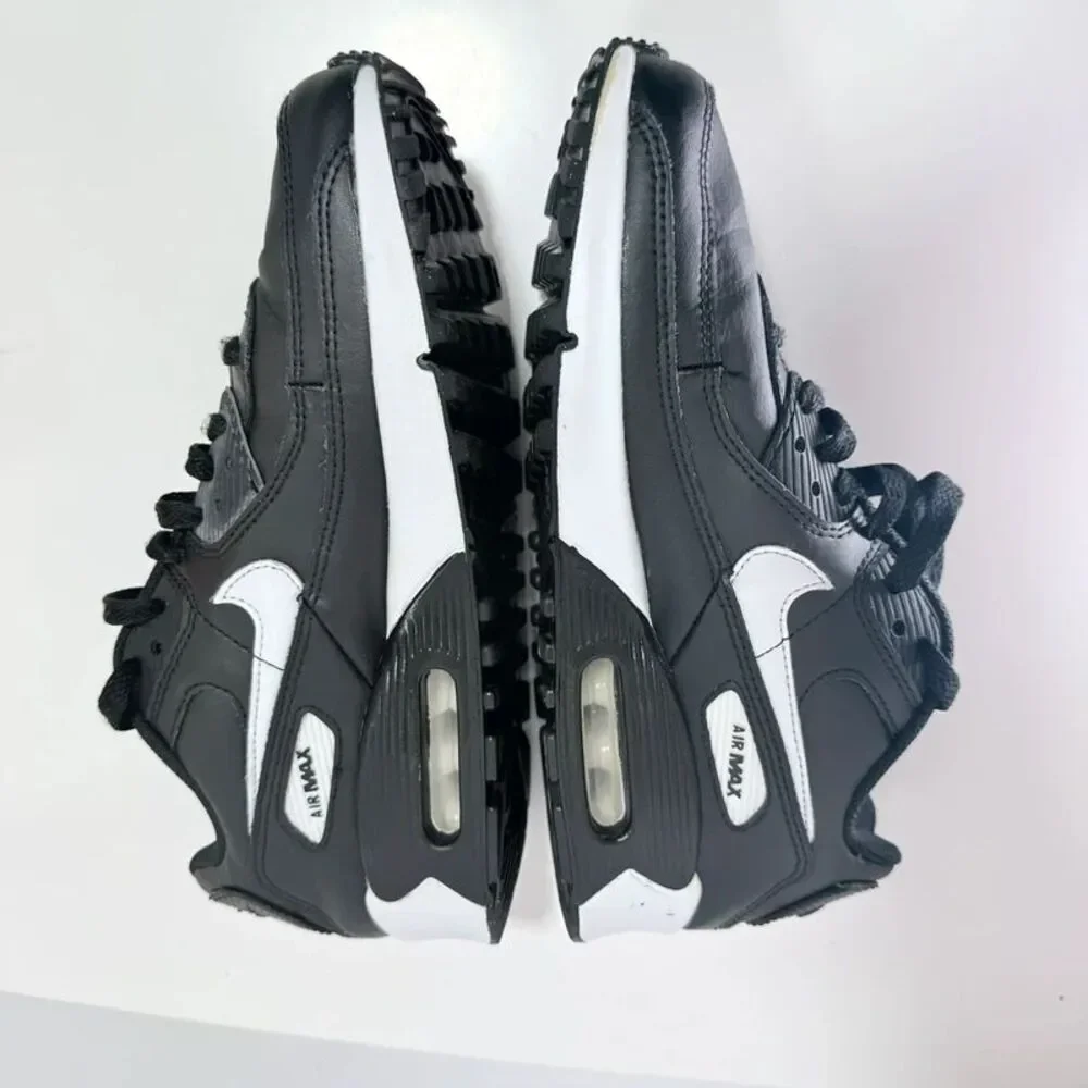Nike Air Max 90 GS size 6.5 Y